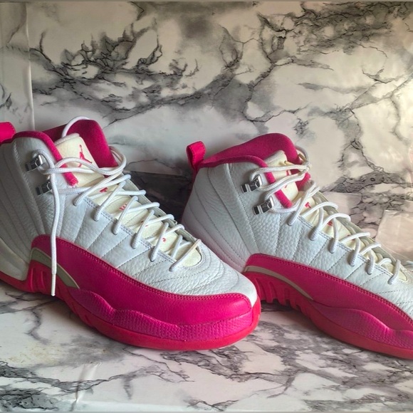 Nike Jordan Retro 12 Vivid Pink - Picture 1 of 4